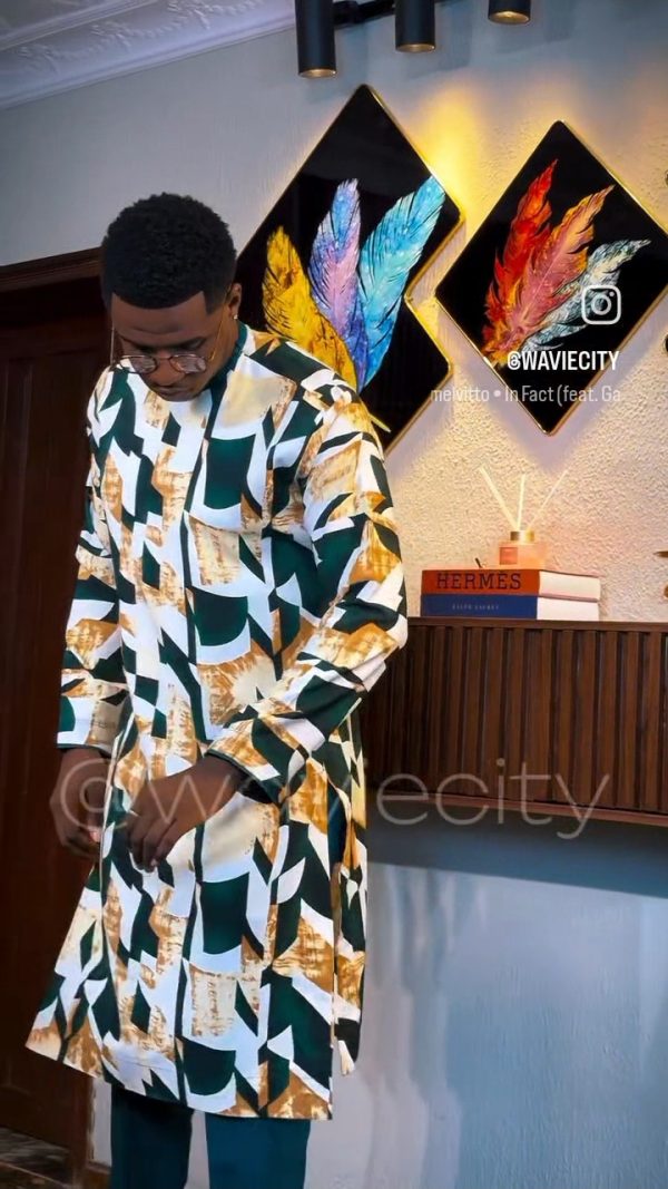 Green Multi Colored Kaftan with Green Trouser (Set) - Image 3